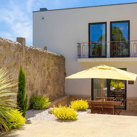 Cherry House In Viana Do Castelo *